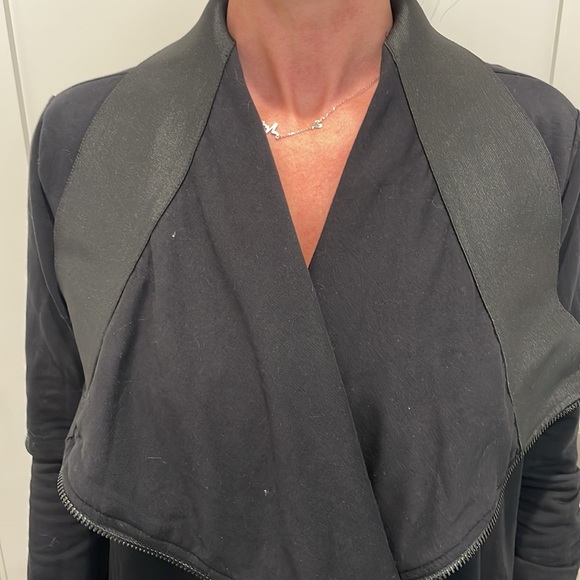 Black coat from European LaLeLi. Universal size - Picture 4 of 6